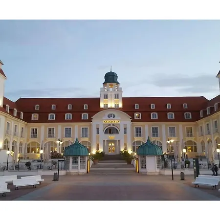 Modern Near Seabeach Apartman *